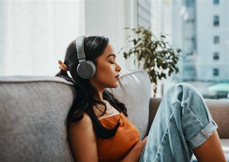 Does Listening to Music Count as Screen Time, or Is It Just a Symphony of Distraction?